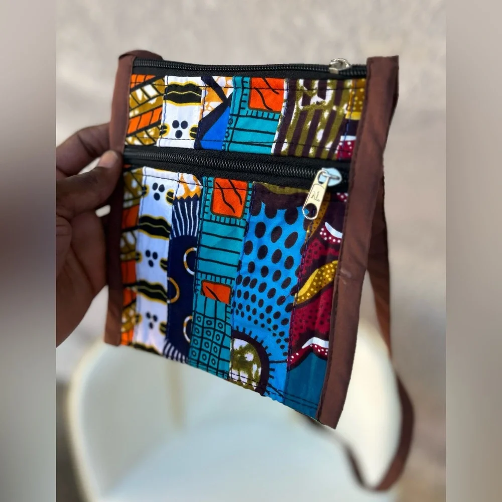 NW 💯 cotton Patch Vlisco Fabric Crossbody Purse Sz 6”x6”